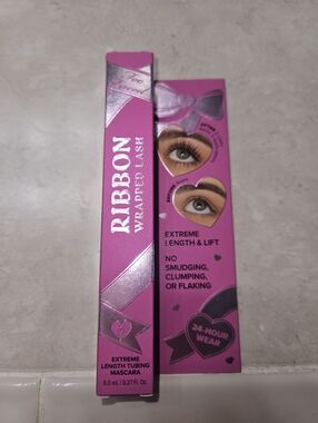NWT Too Faced Ribbon Wrapped Lash Extreme Length Tubing Mascara